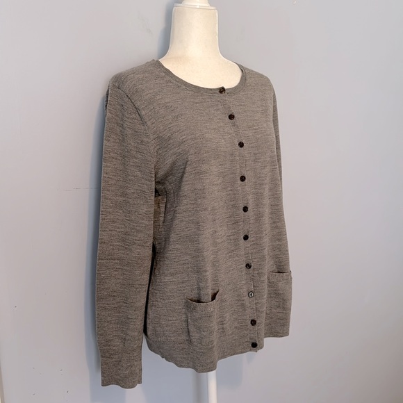 Banana Republic Gray Merino Wool Crewneck Cardigan - Picture 2 of 11